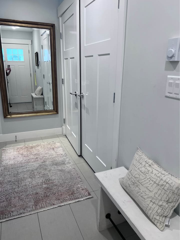 689017816_26770818119240548_9119692983867741103_n 3 Beds 2 Baths – Townhouse