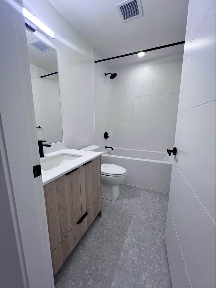 1 Bed 1 Bath – Apartment