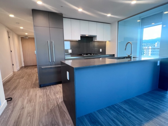 2 Beds 2 Baths – Apartment